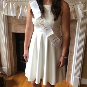 White Lulu’s Dress Size Large